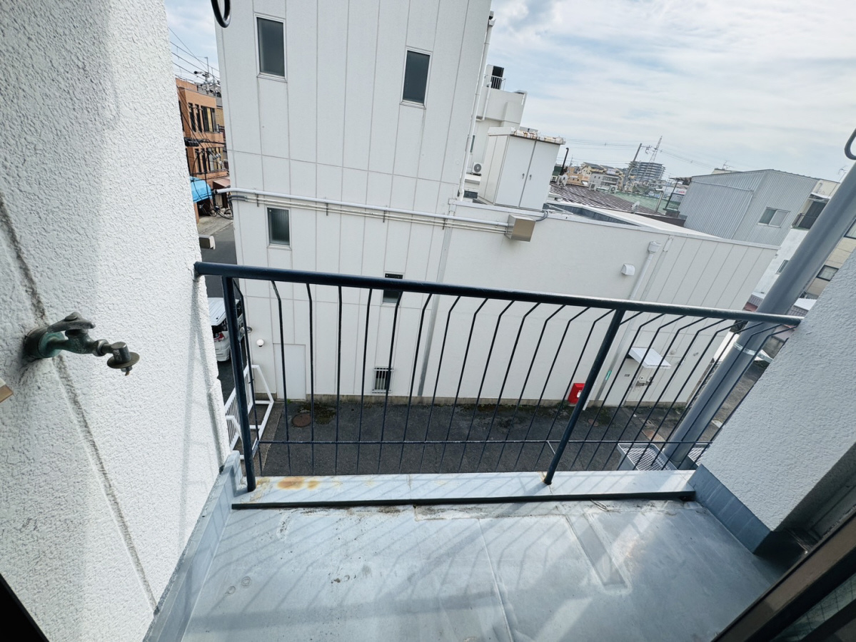 緑町ウエダハイツのバルコニー