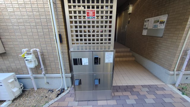 ホーミー六甲のエントランス