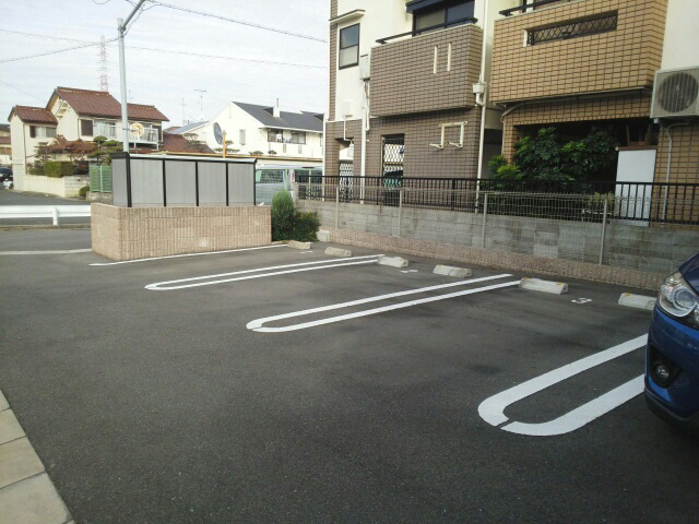 セレニテの駐車場