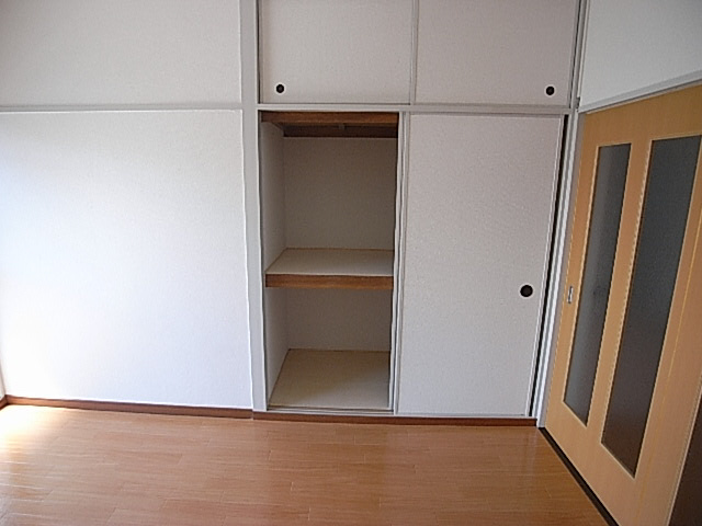 ハイツ緑の収納