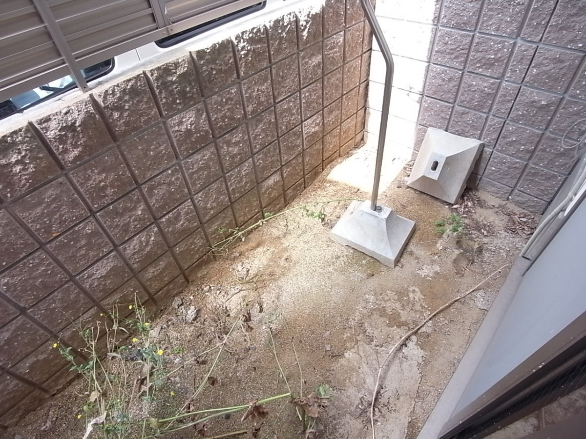 松尾ハイツ寝屋川のバルコニー