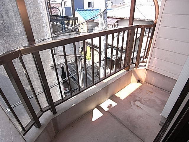 岡村様貸家のバルコニー