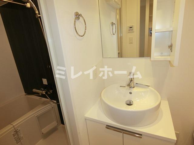 グランカーサ馬込Ⅰの洗面所|同建物内別のお部屋の参考写真になります。