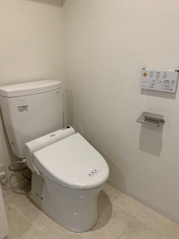 ライジングプレイス金町のトイレ