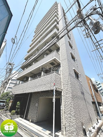 プレール・ドゥーク西大島駅前の外観