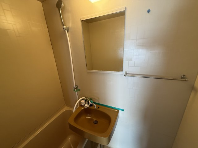 センチュリー寝屋川の洗面所