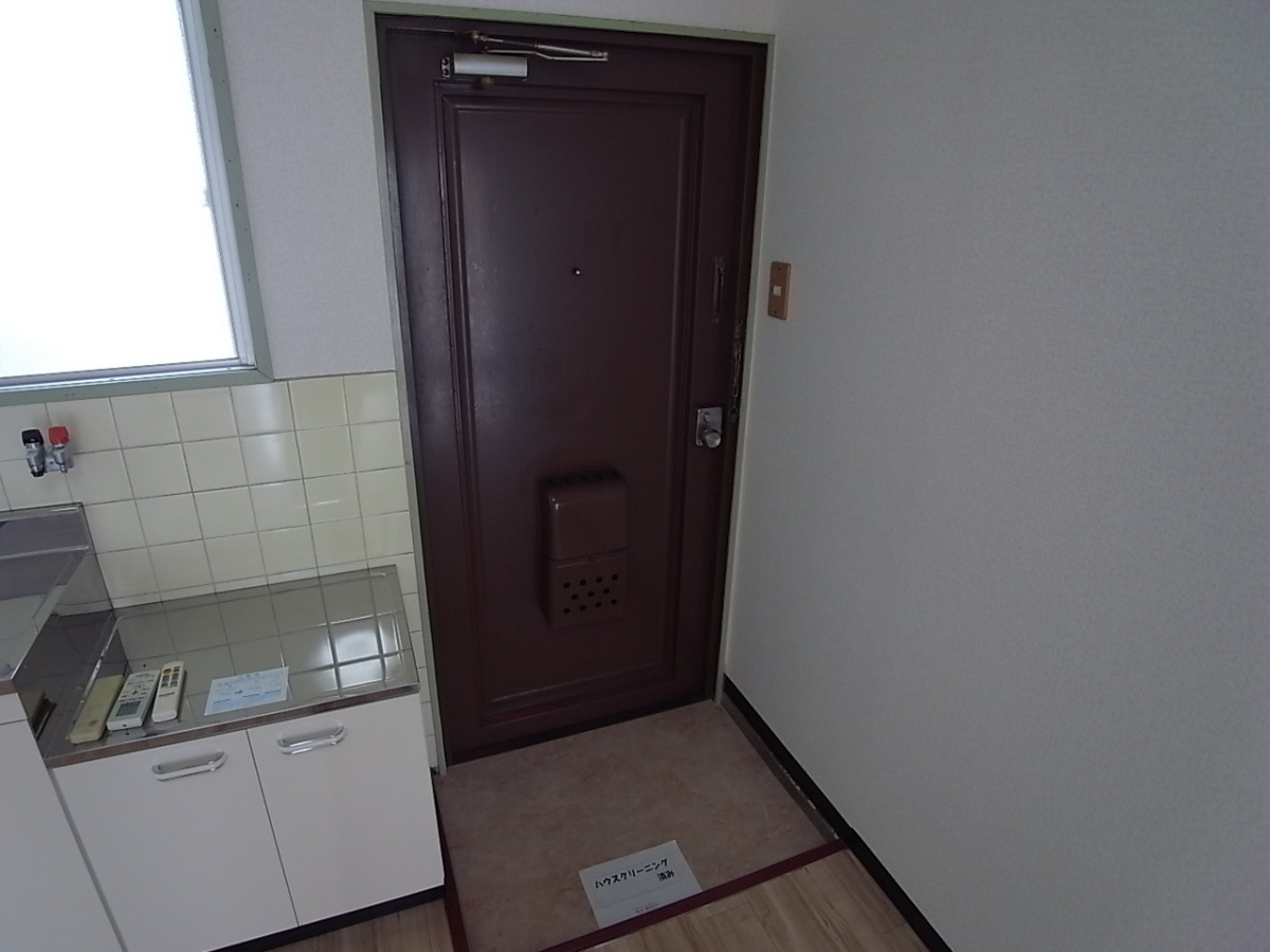 ハイツ北之町Ａ棟の玄関