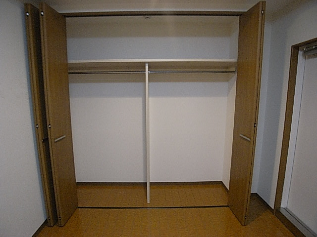 レオンズビルの収納