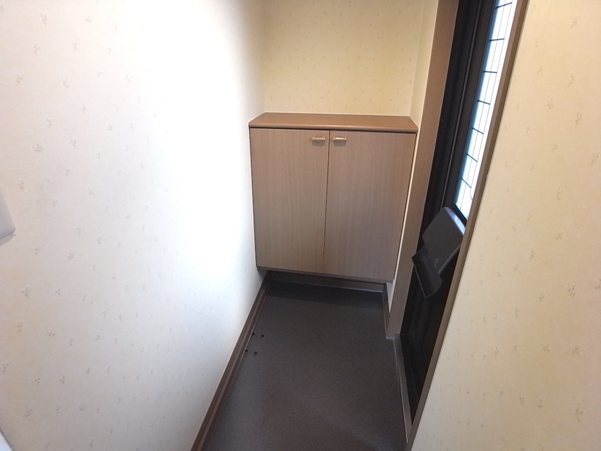 プライム2番館の玄関