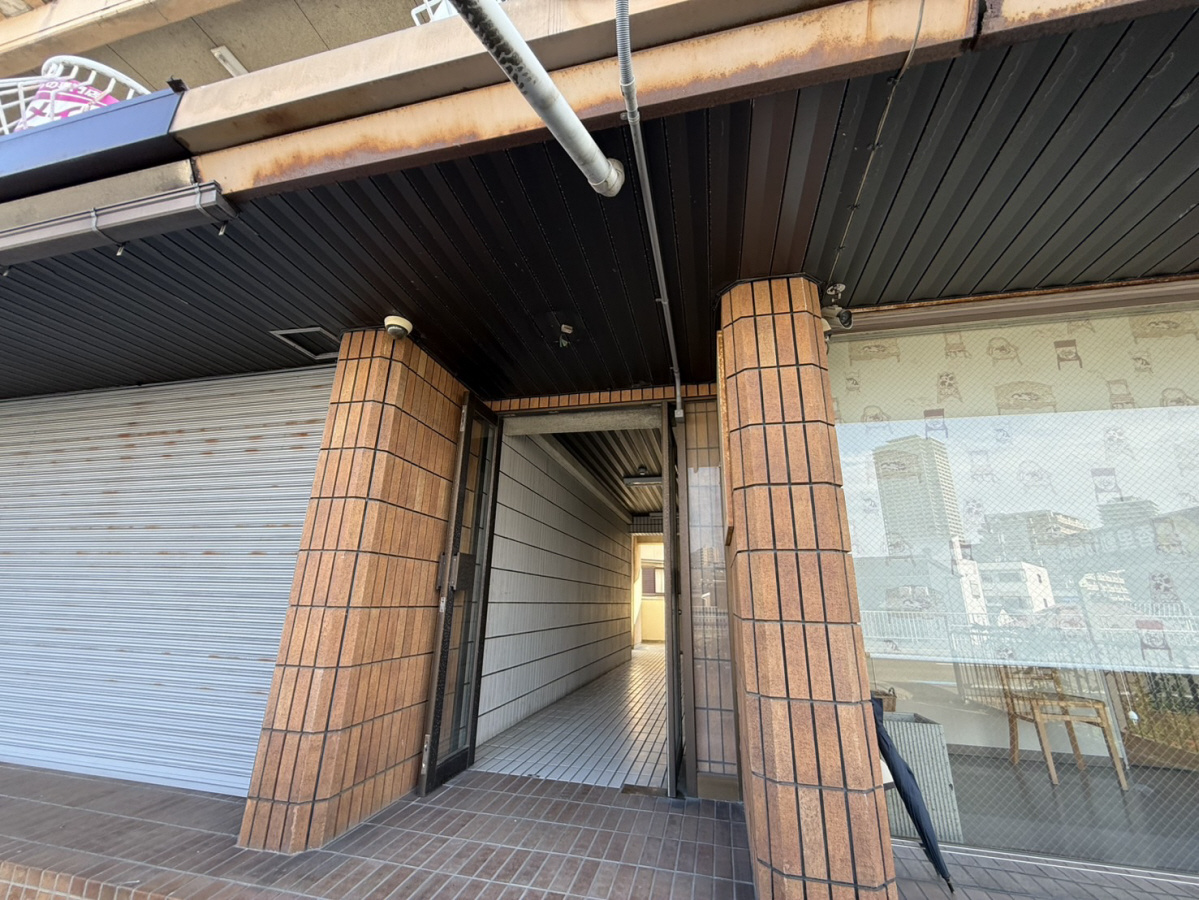 リカレントドゥエリング　公栄建設のエントランス