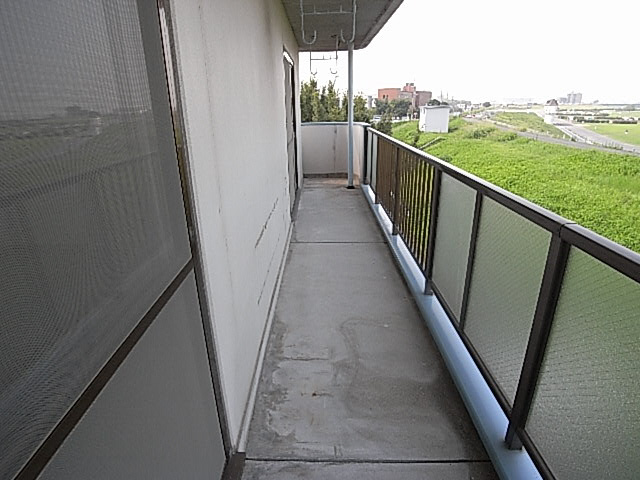 レオハイム木屋のバルコニー