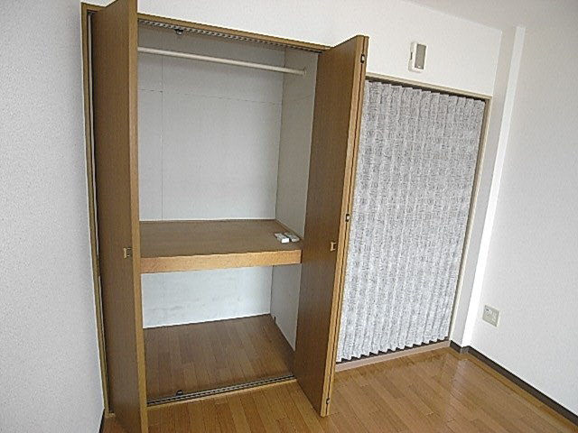 池田サンハイツの収納
