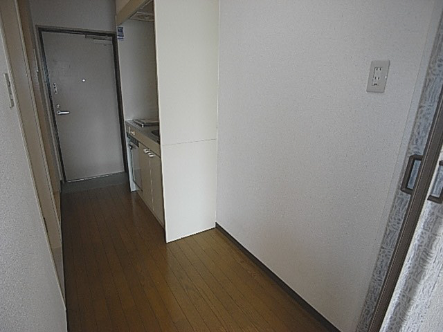 池田サンハイツの玄関