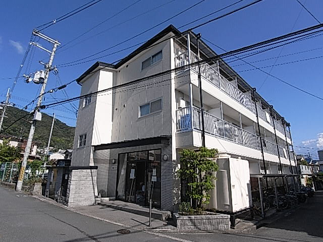 八幡ハイツ