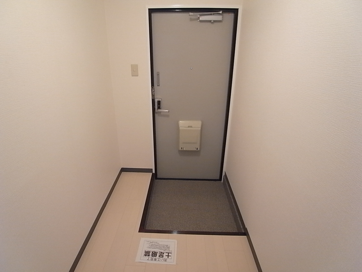 レオハイム木屋の玄関