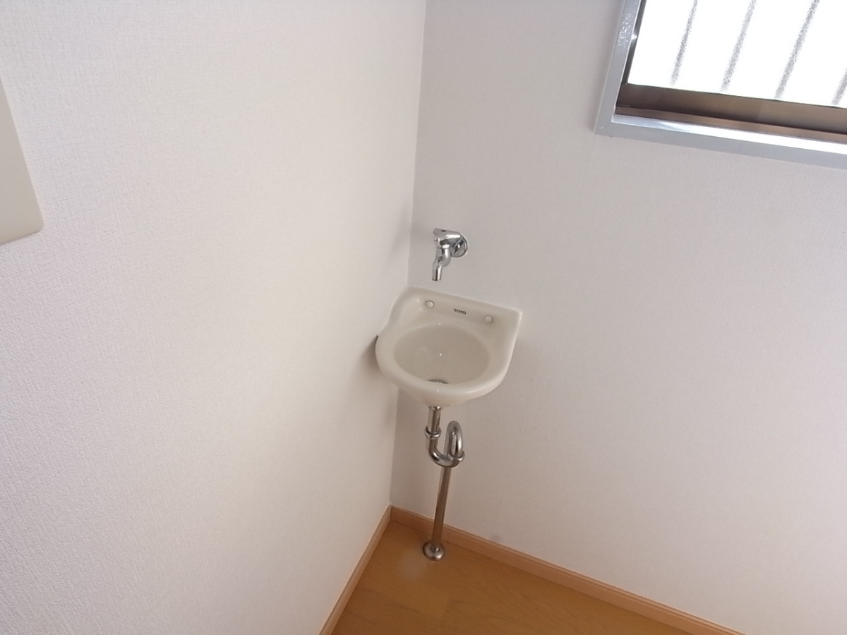 上神田1丁目　伸晃建設貸家の洗面所