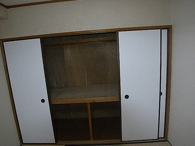 田井町マンションのロビー