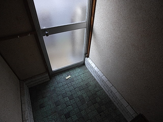 明和連棟の玄関