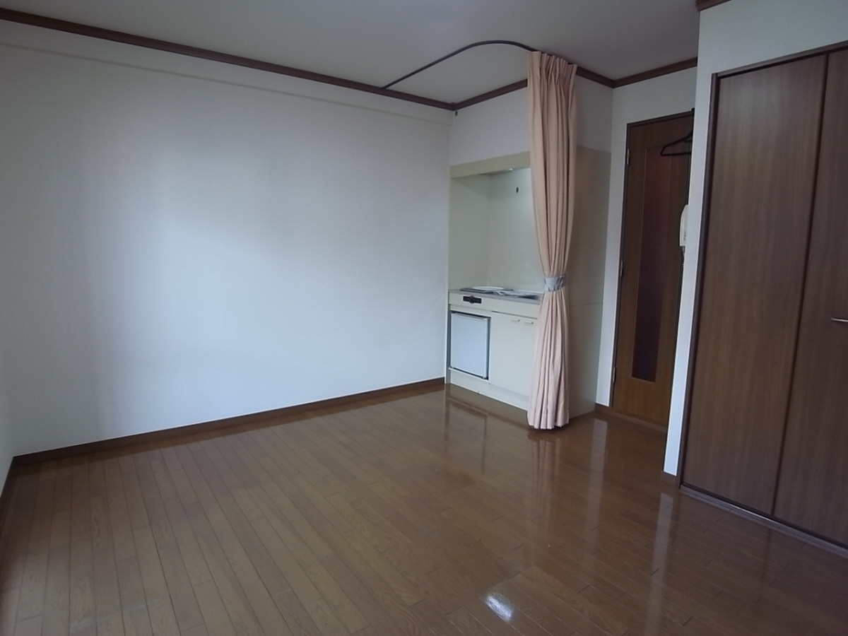 ポポハイツの洋室