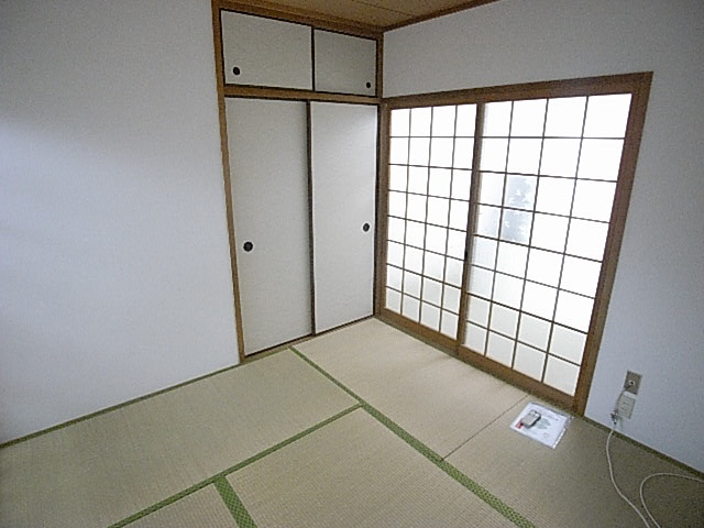 ハイツ北之町C棟の収納