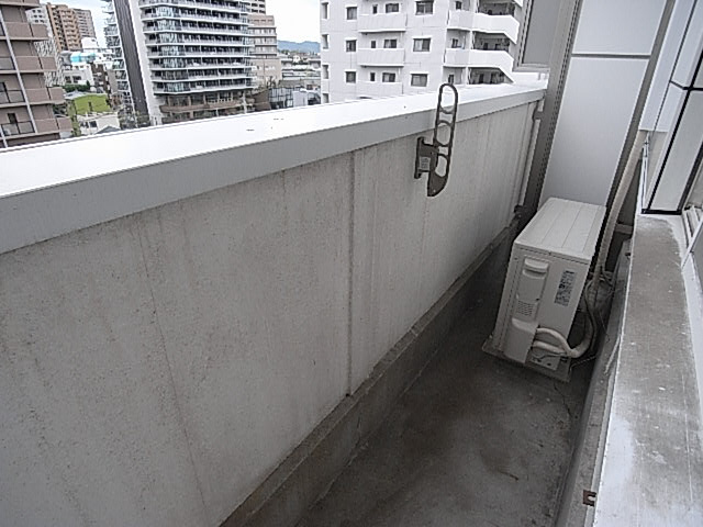 レオンズビルのバルコニー