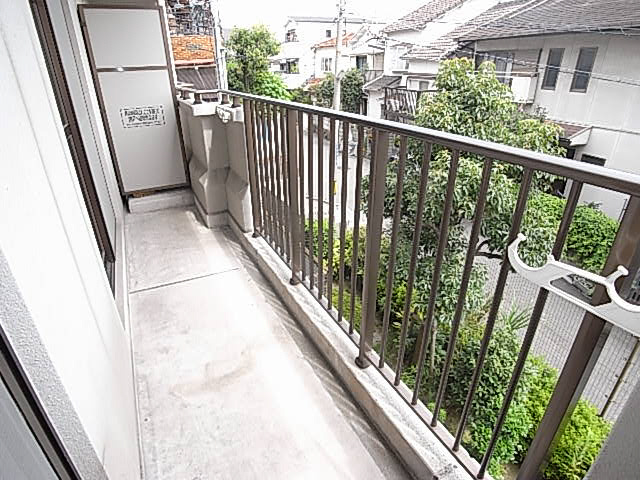 リバーサイドマンション川勝のバルコニー
