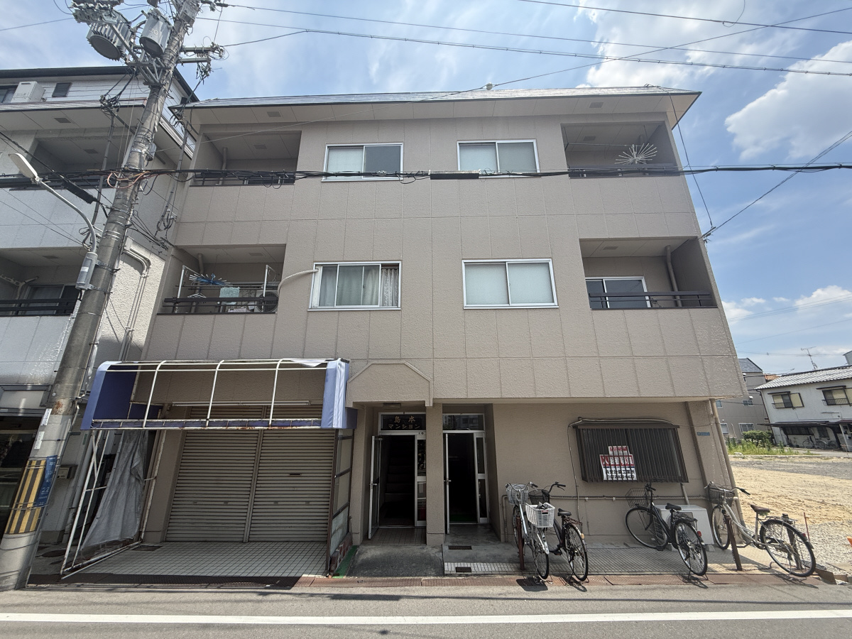 島本マンションの外観