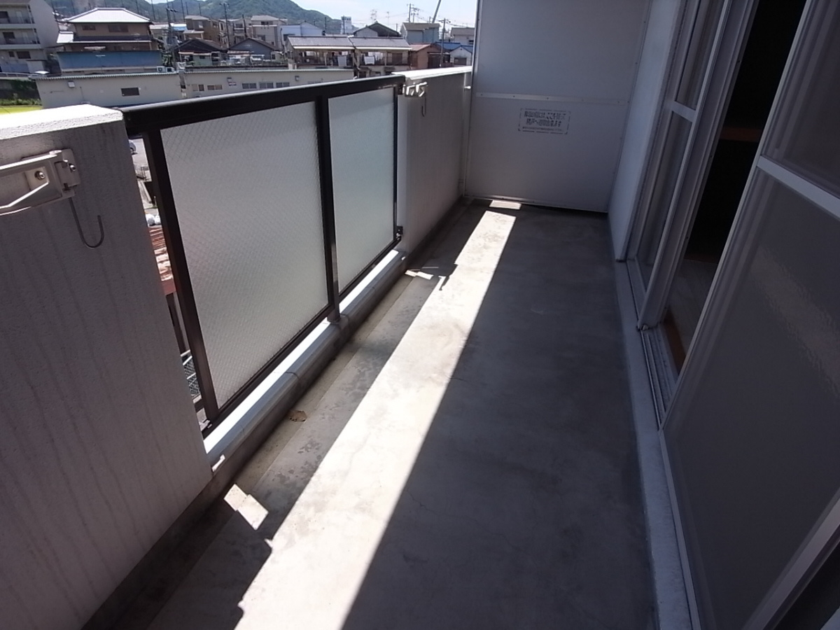 グリンピア東寝屋川のバルコニー