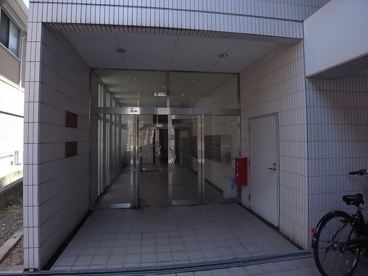 グリンピア東寝屋川のロビー
