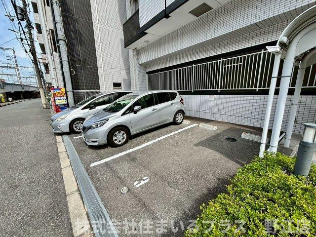 フォレストガーデン天満橋Ⅰの駐車場