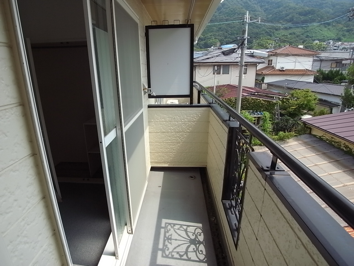カーサ四條畷のバルコニー