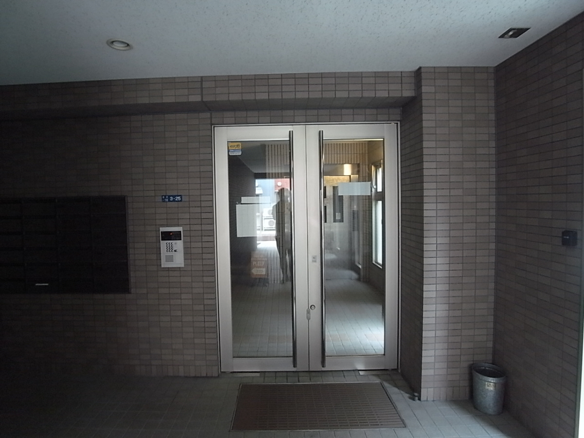 シャンテ三船Ⅱのエントランス