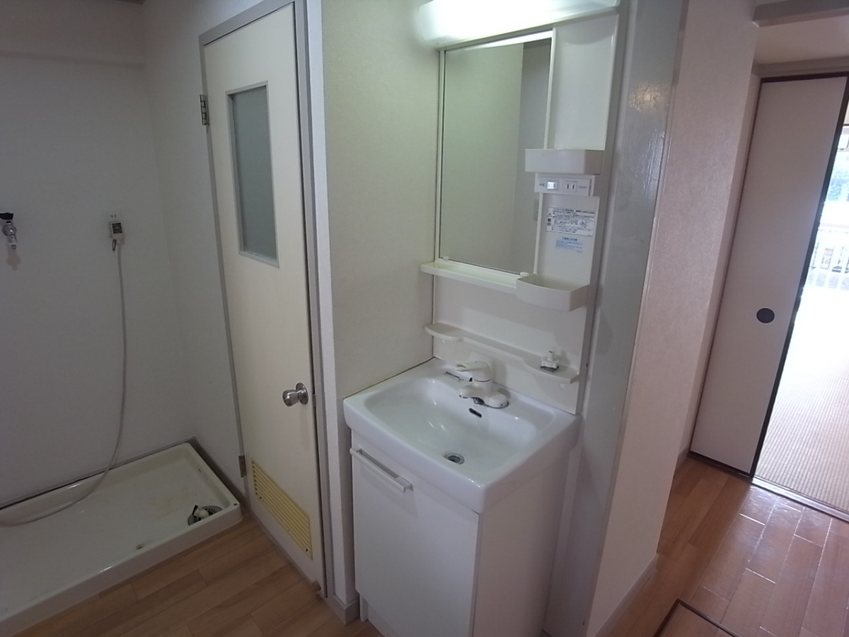 にしまちハイツの洗面所