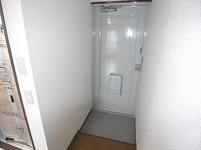 坂本マンションの玄関