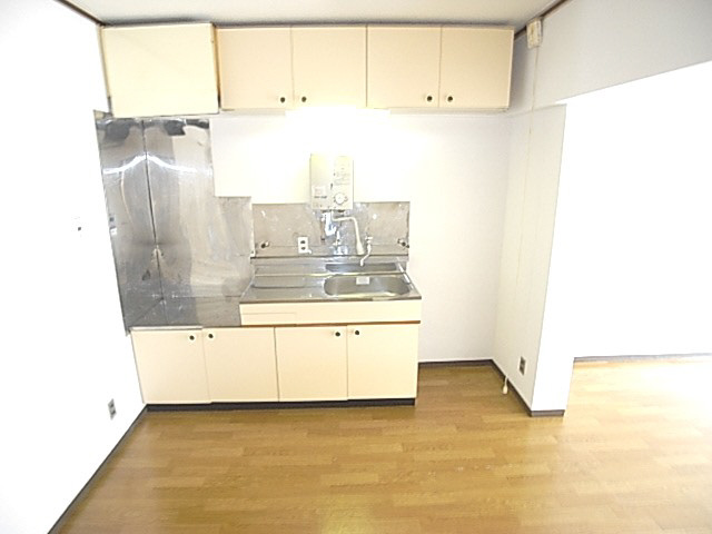 寿マンションのキッチン