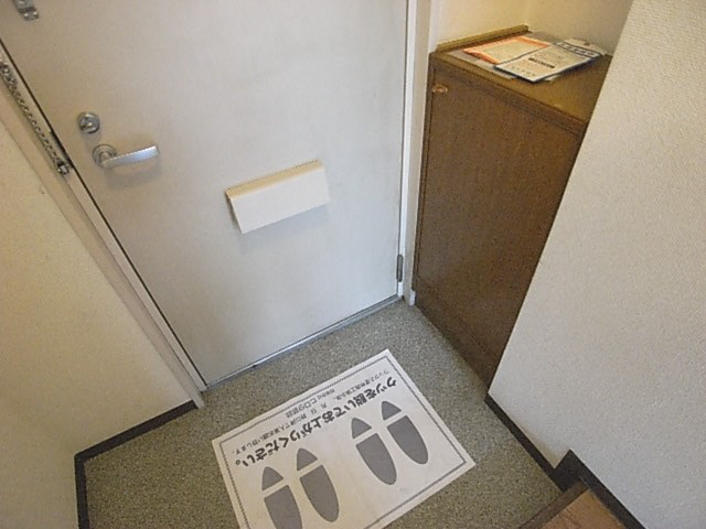 レナジア大東の玄関
