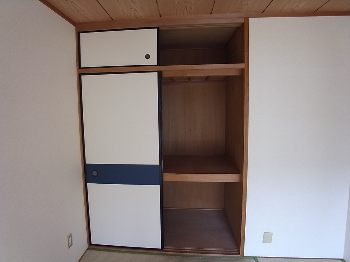山本マンションの収納