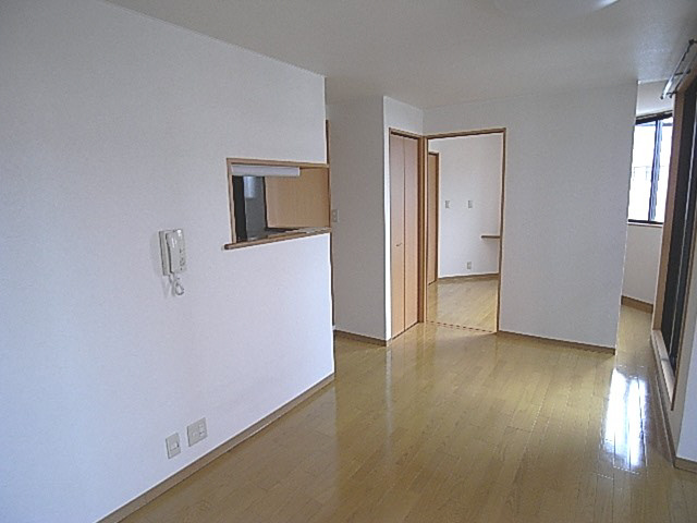 アーカンシェル東寝屋川の居間・リビング