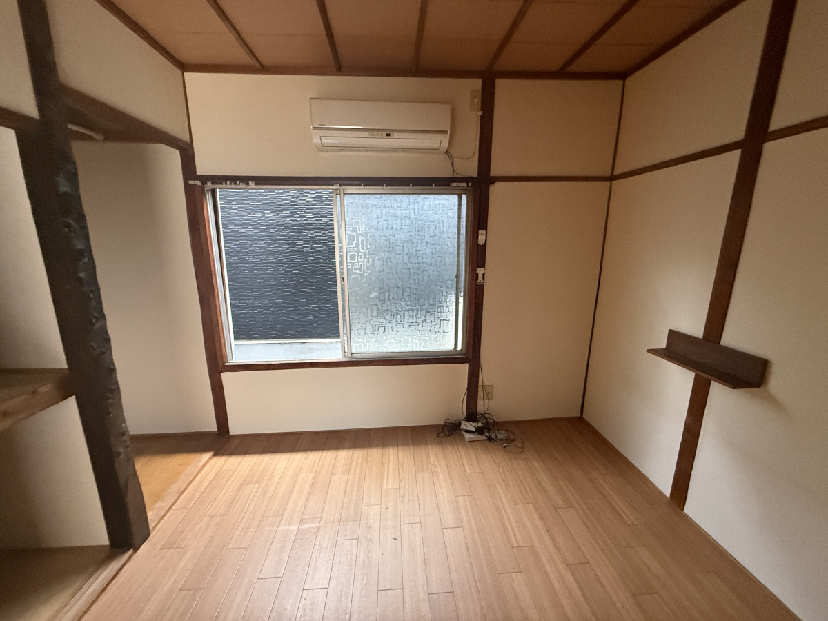 大利町16-23戸建の洋室