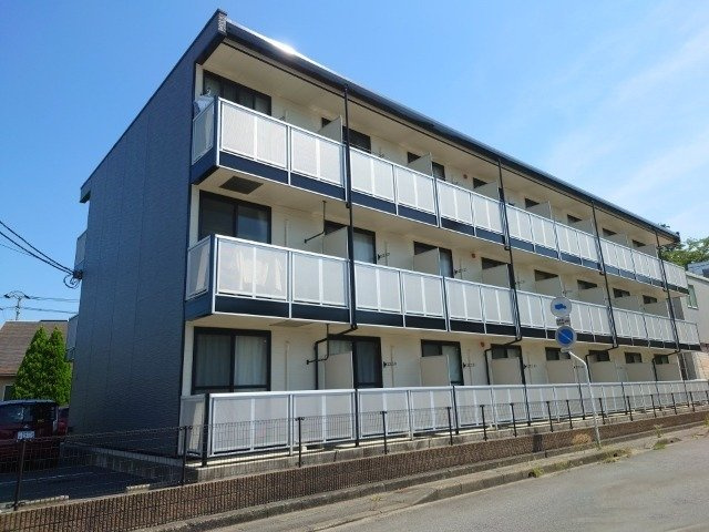 レオパレスボンジュルネの外観