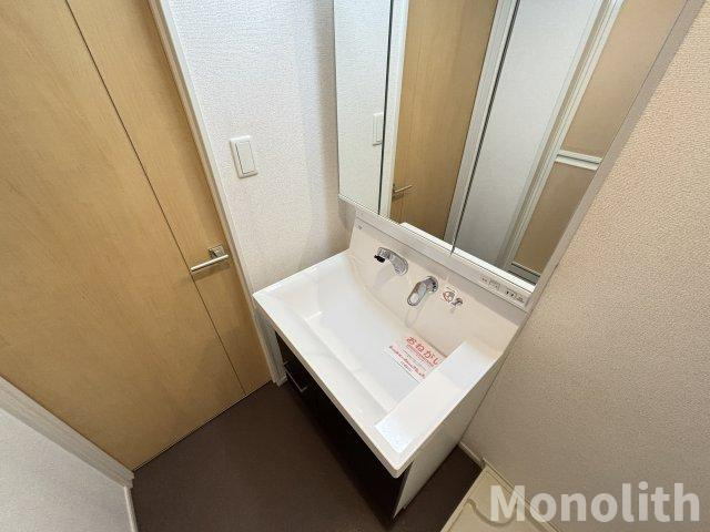 エテルノ貝塚Bの洗面所