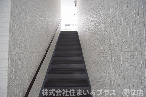 ディアコート中宮のロビー
