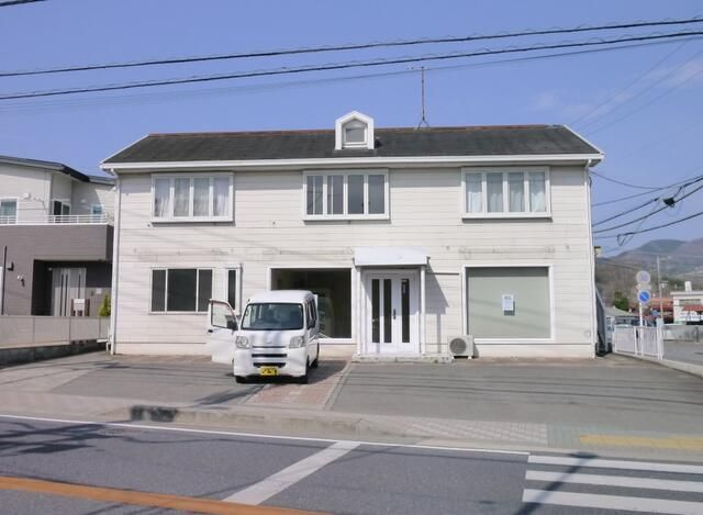 石塚店舗の外観