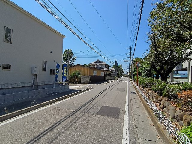 ハートフルタウン 高崎市中豊岡町新築の前面道路含む現地写真