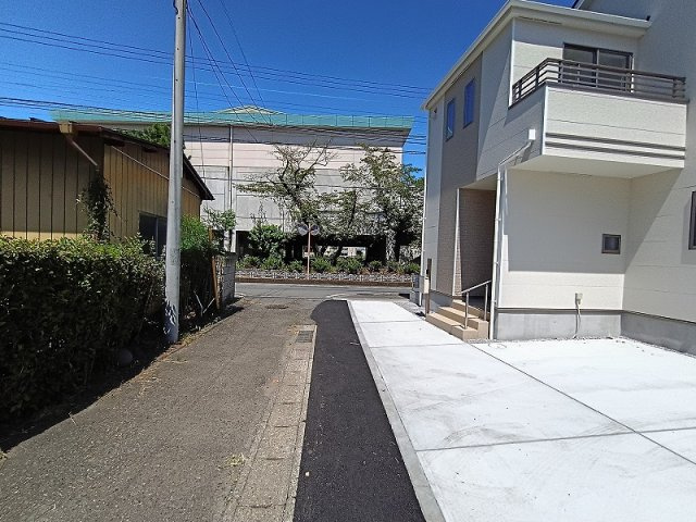 ハートフルタウン 高崎市中豊岡町新築の前面道路含む現地写真