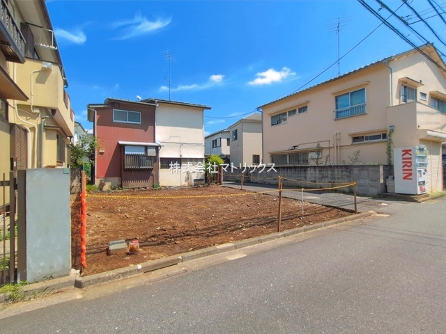 練馬区石神井台8丁目　西公道×南通路　建築条件なし　開放的な限定1区画の前面道路含む現地写真