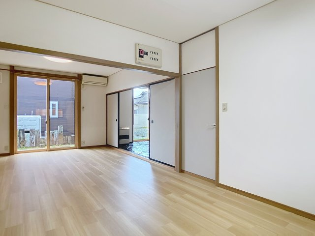 天童市中里4丁目5－10貸家の居間・リビング