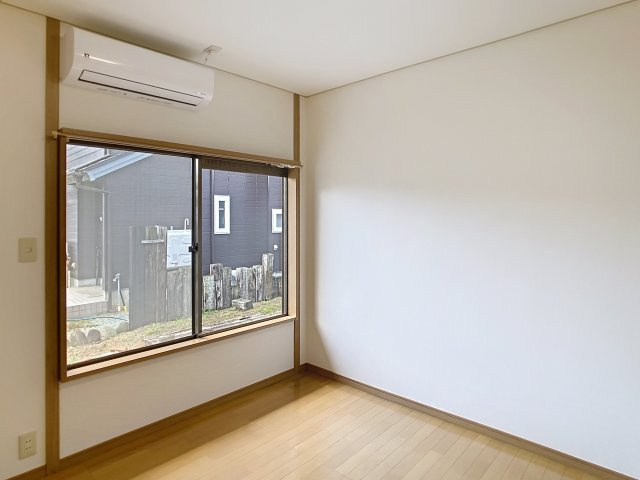 天童市中里4丁目5－10貸家の洋室