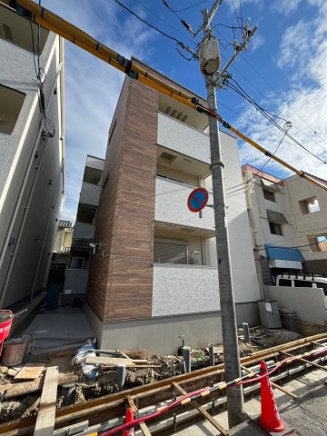 尼崎市東園田町５丁目のアパートの外観