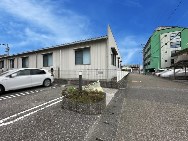 リビングタウン北川添 A棟のその他